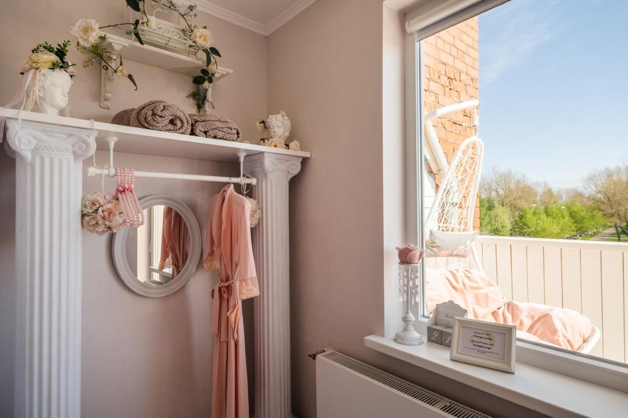 Vintage Lounge Studio With Sea View In Liepāja Exterior foto